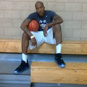 Meet your Posher, Devin